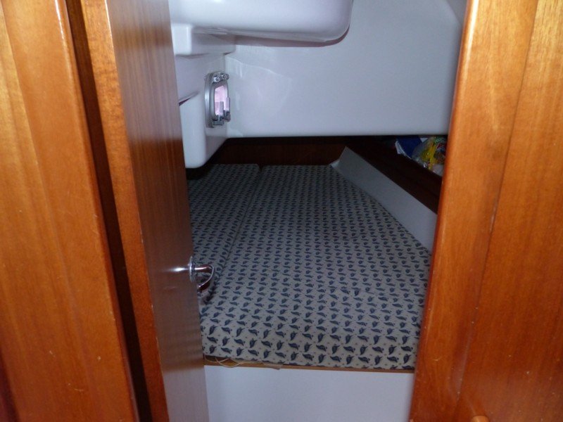 Dufour 35 - 35.JPG